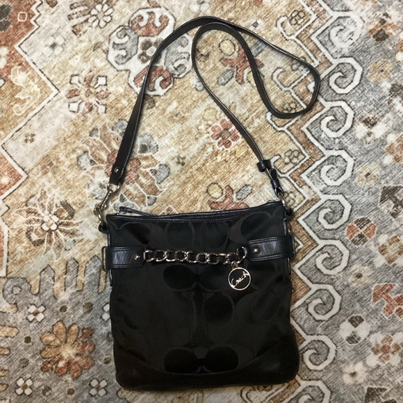 Coach Signature Chain Crossbody Black F19730 - Picture 5 of 8